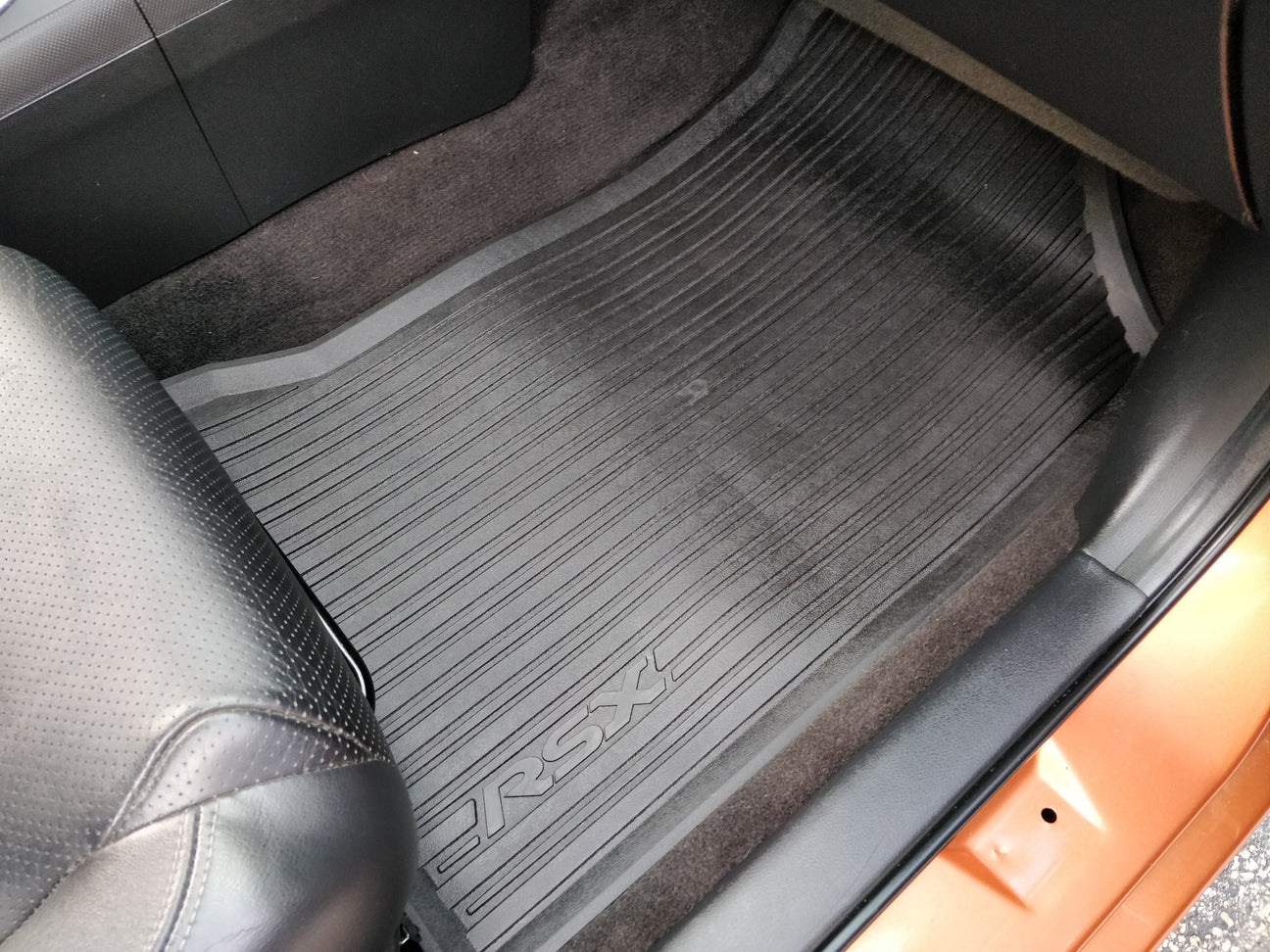 2002/06 Acura RSX OEM All-Weather Rubber Mats - Image 2