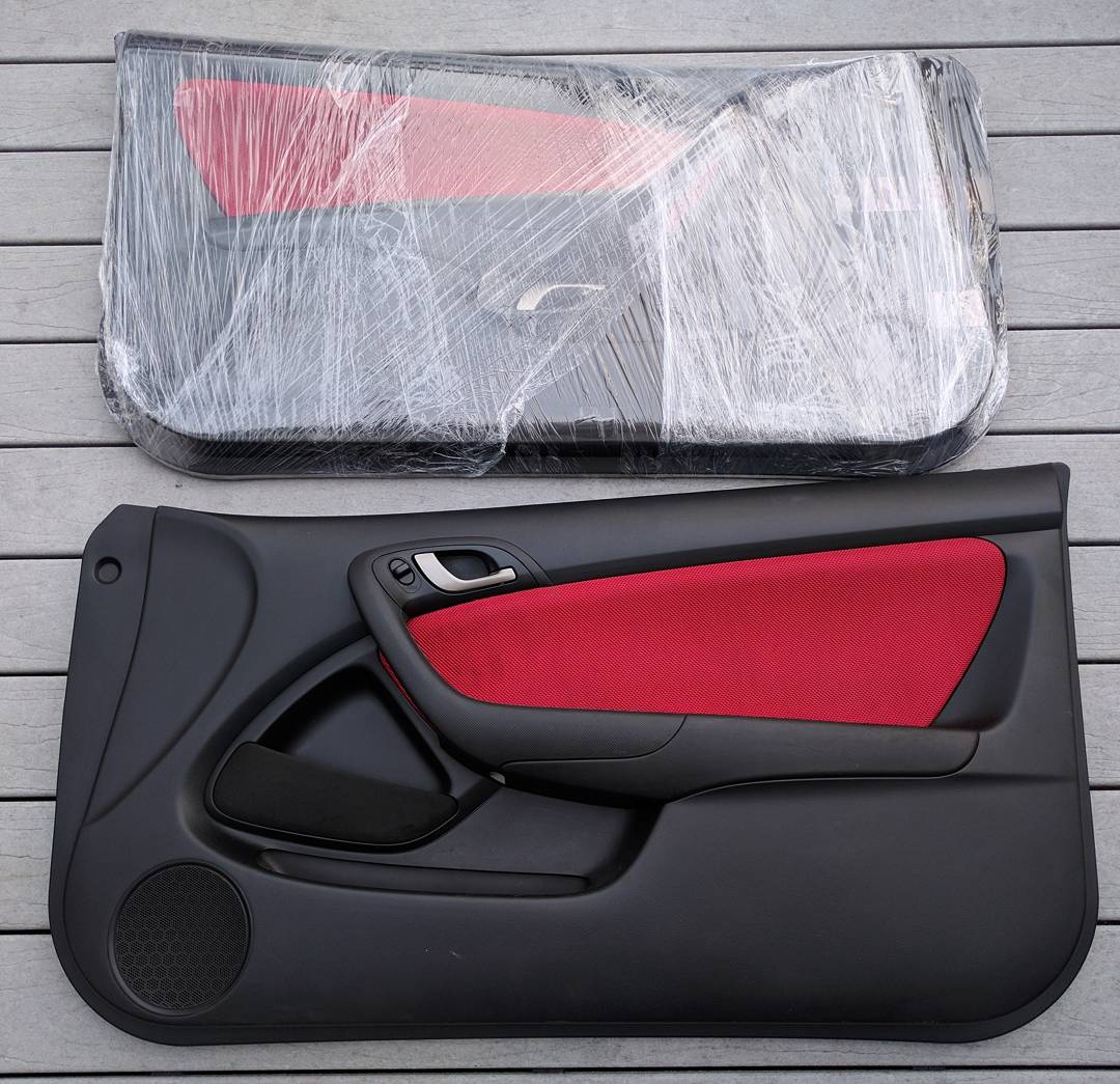 Honda Integra Type R DC5 OEM Door Panels (Red/Blue/Black) - Image 3