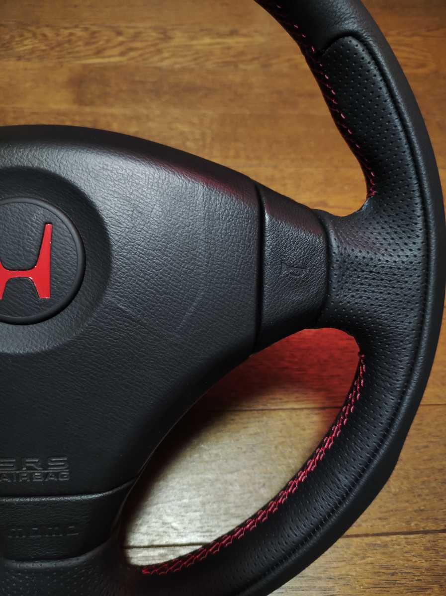 Honda Type R MOMO OEM Steering Wheel - CL1/EK9/DC2 - Image 2
